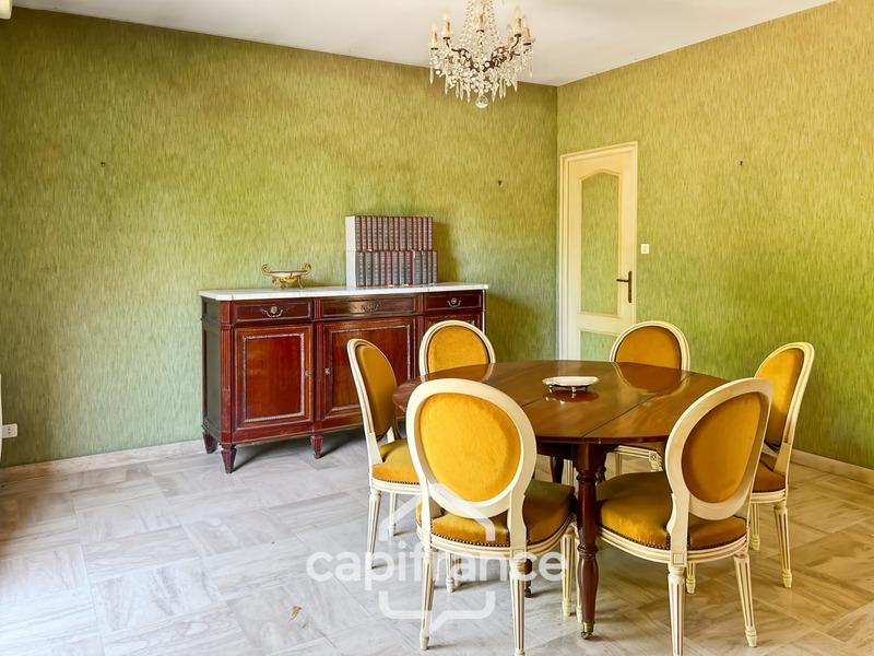 Maison - 176 m² - 7 pièces