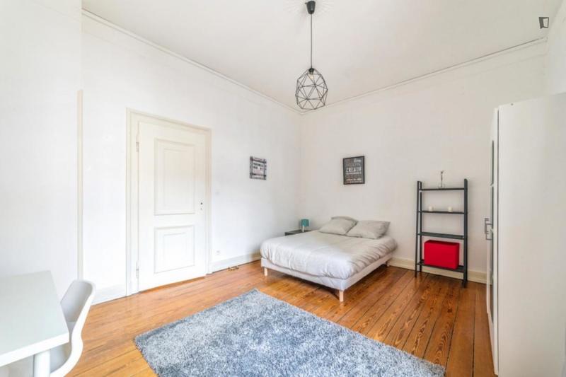Chambre - 22 m² - 5 pièces