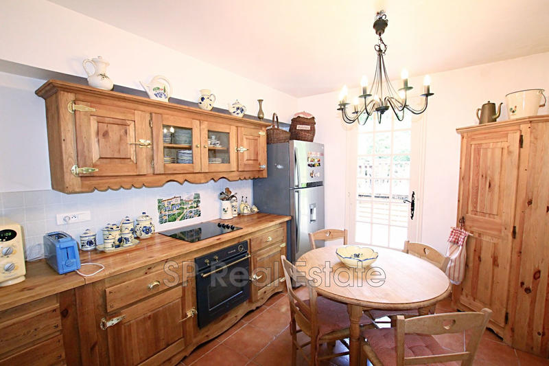 Appartement - 145 m² - 5 pièces