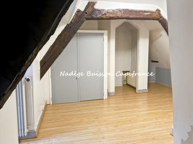 Immeuble - 70 m² - 4 pièces