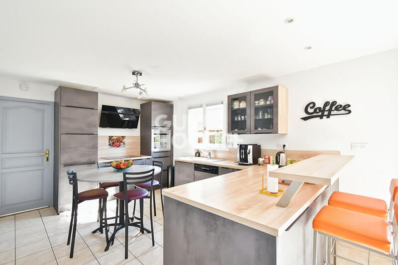 Maison - 120 m² - 6 pièces