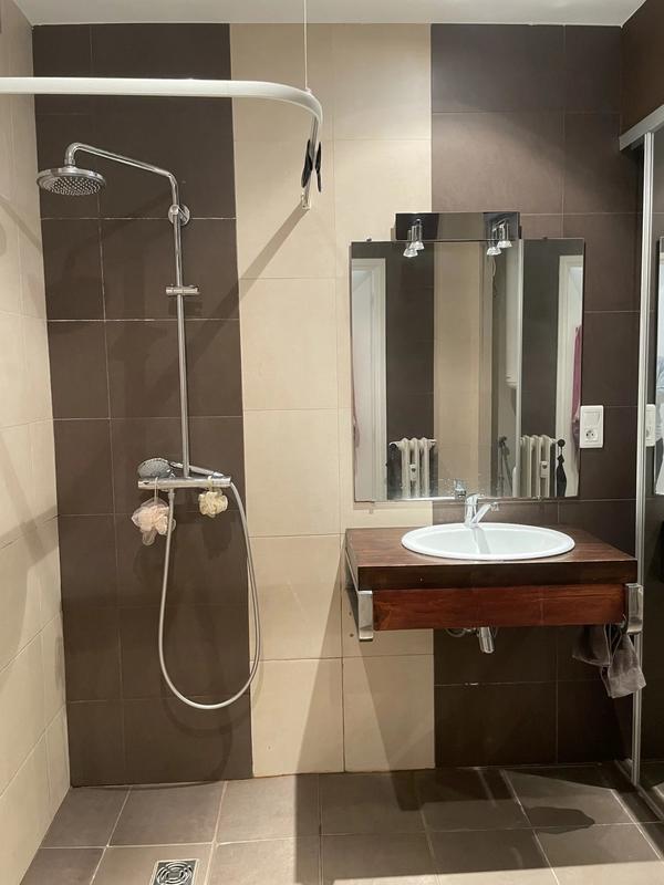 Appartement - 65 m² - 1 pièce