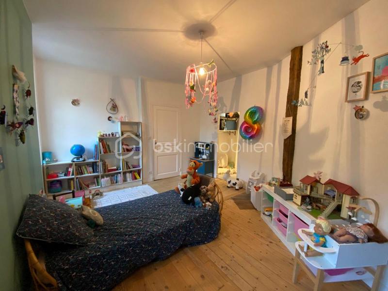 Maison - 195 m² - 7 pièces