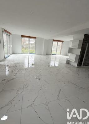 Maison - 128 m² - 7 pièces