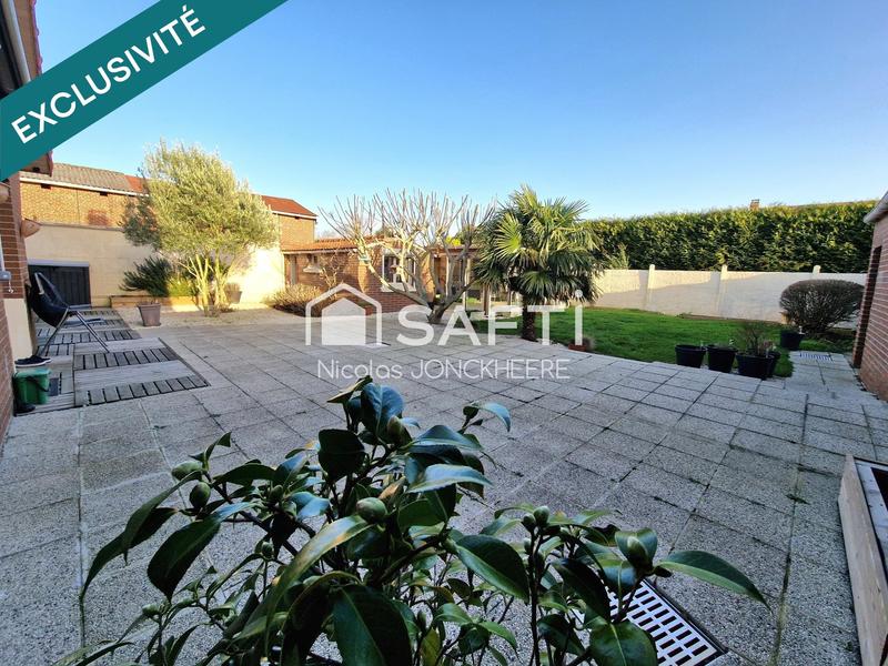 Maison - 200 m² - 9 pièces