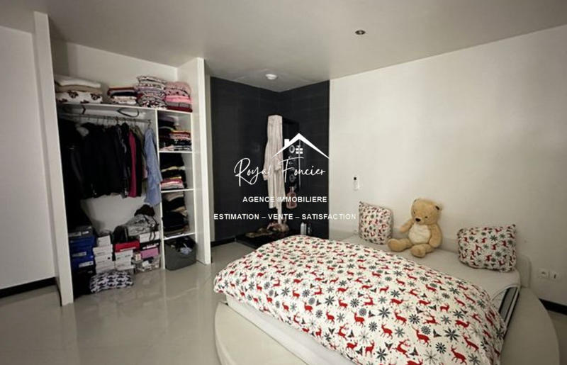 Maison contemporaine - 265 m² - 6 pièces