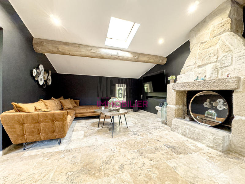 Maison - 163 m² - 5 pièces