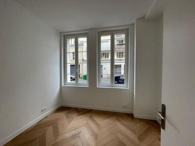 Appartement - 82 m² - 2 pièces