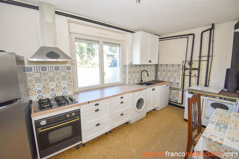 Maison - 152 m² - 8 pièces