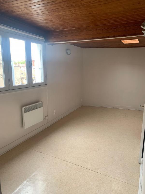 Studio - 25 m² - 1 pièce