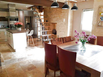 Maison de village - 190 m² - 10 pièces