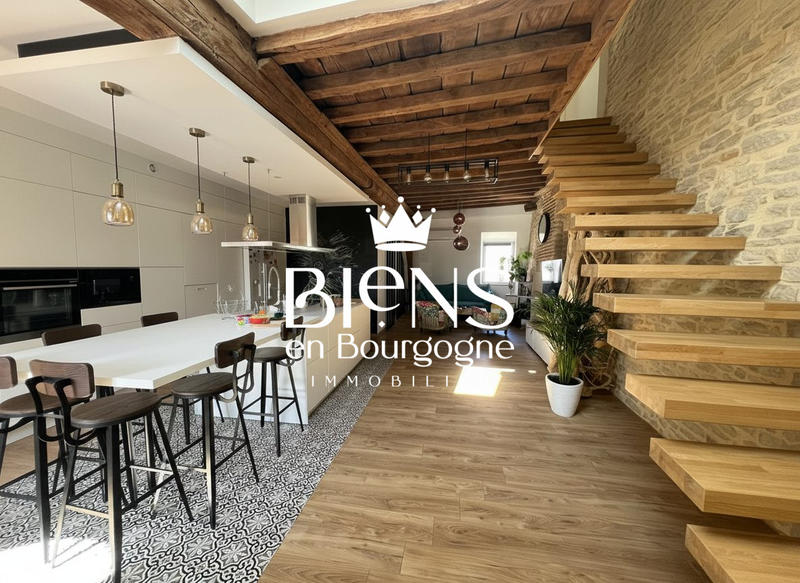 Appartement - 82 m² - 4 pièces