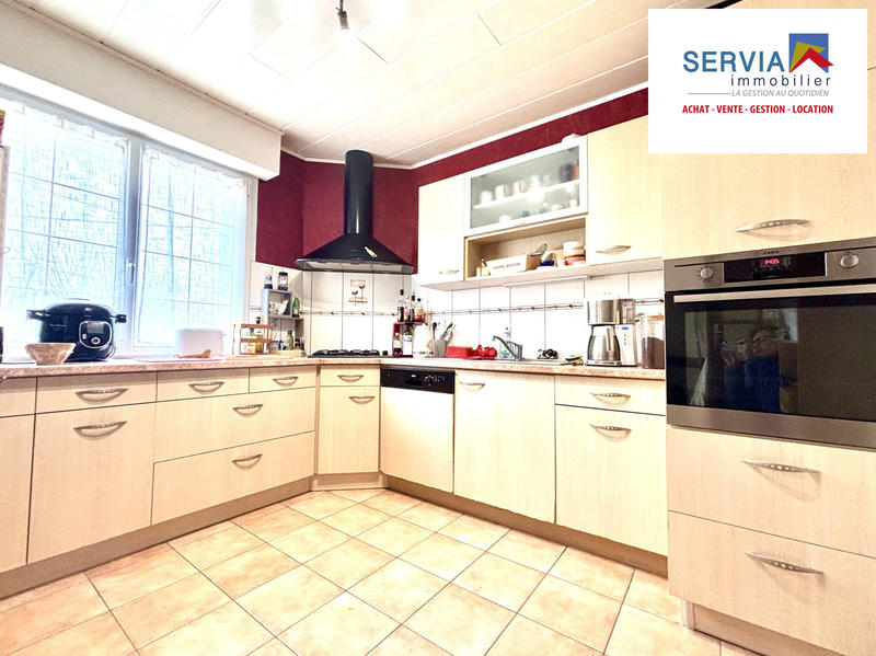 Maison traditionnelle - 102 m² - 4 pièces