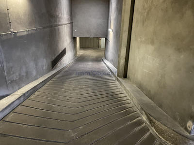 Parking / Garage - 11 m²