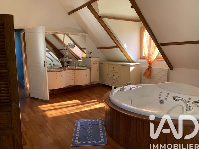 Maison - 298 m² - 5 pièces