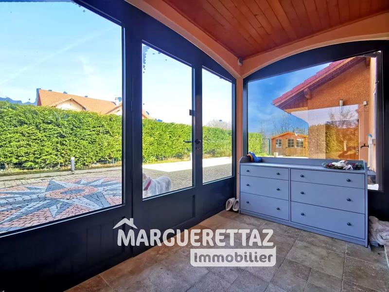 Villa - 352 m² - 10 pièces