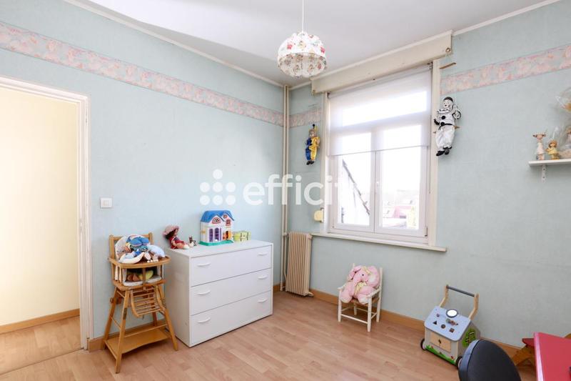 Maison - 140 m² - 6 pièces