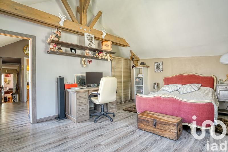 Maison - 183 m² - 7 pièces