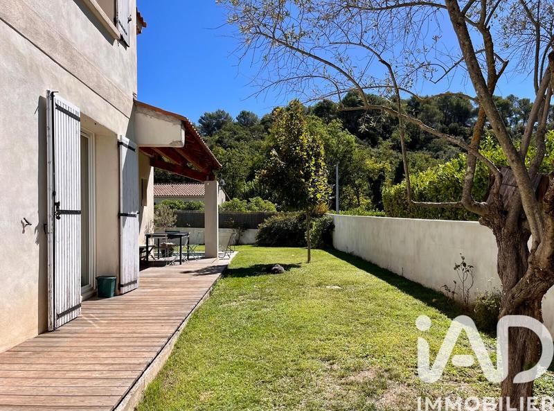 Maison - 169 m² - 9 pièces