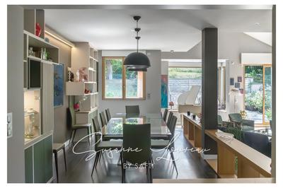 Maison - 355 m² - 11 pièces