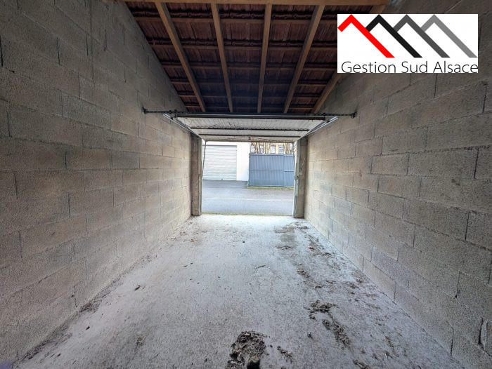 Parking / Garage - 8 m²