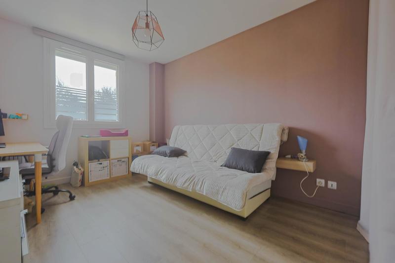 Maison - 95 m² - 5 pièces