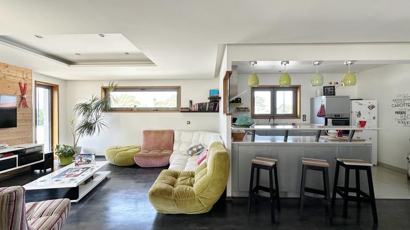 Maison contemporaine - 129 m² - 4 pièces