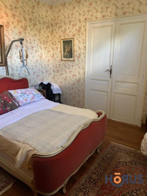 Viager - Maison traditionnelle - 165 m² - 6 pièces