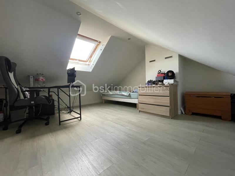 Maison - 107 m² - 6 pièces