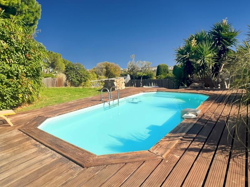 Villa - 250 m² - 10 pièces