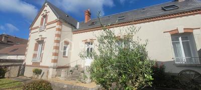 Maison en pierre - 190 m² - 8 pièces