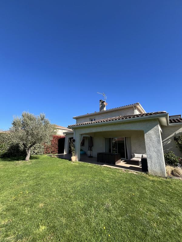 Villa - 192 m² - 7 pièces