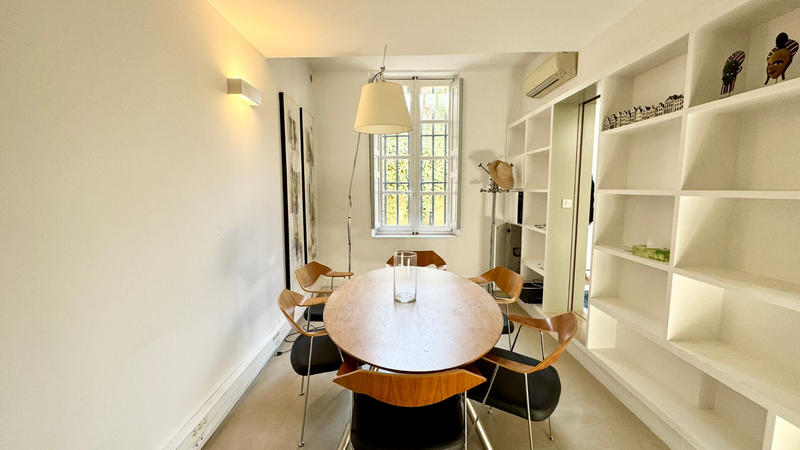 Bureau - 93 m² - 1 pièce