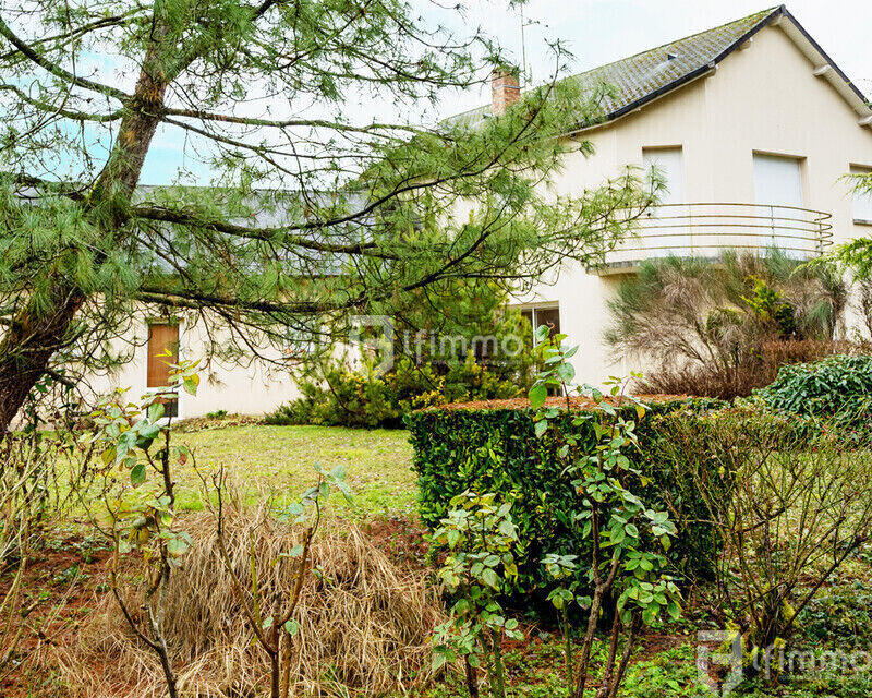 Maison d'architecte - 205 m² - 8 pièces