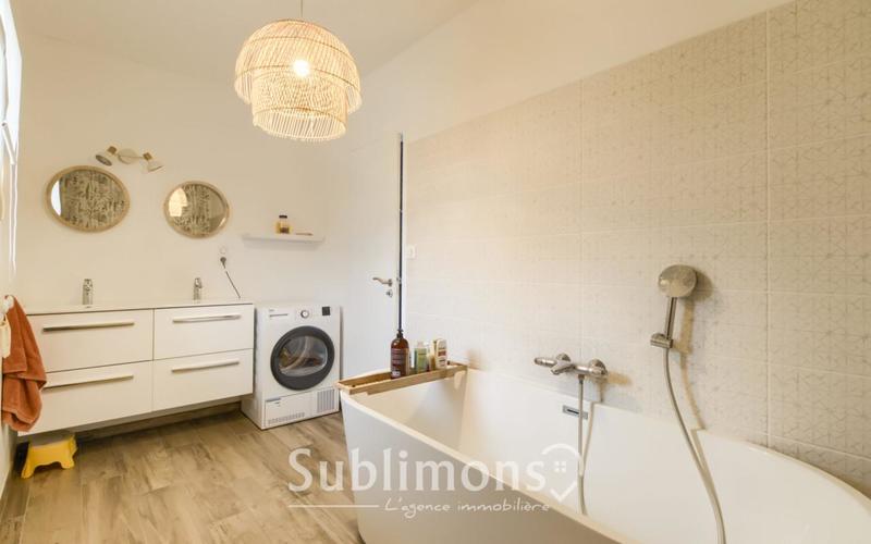 Maison - 122 m² - 5 pièces