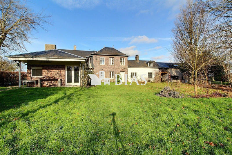 Maison - 160 m² - 6 pièces