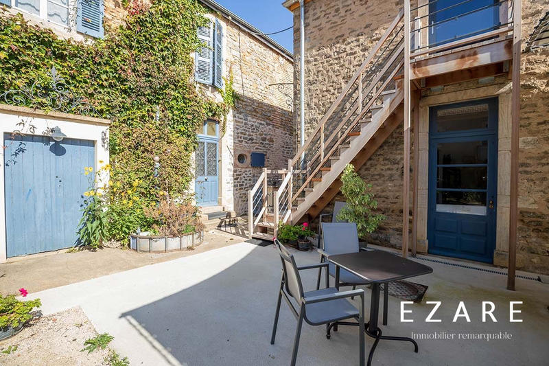 Maison - 625 m² - 21 pièces