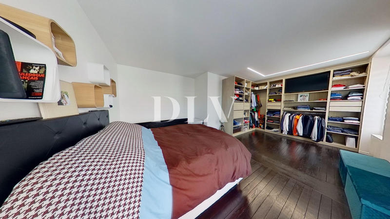 Appartement - 183 m² - 6 pièces