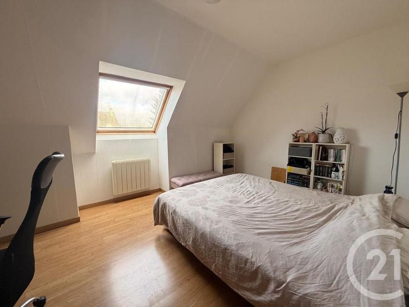 Maison - 98 m² - 5 pièces