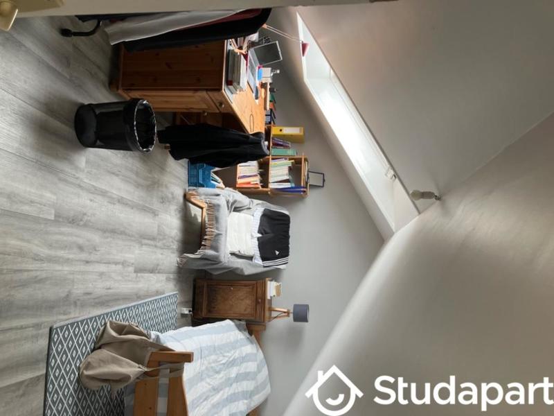 Chambre - 14 m² - 1 pièce