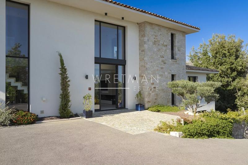 Villa - 324 m² - 7 pièces