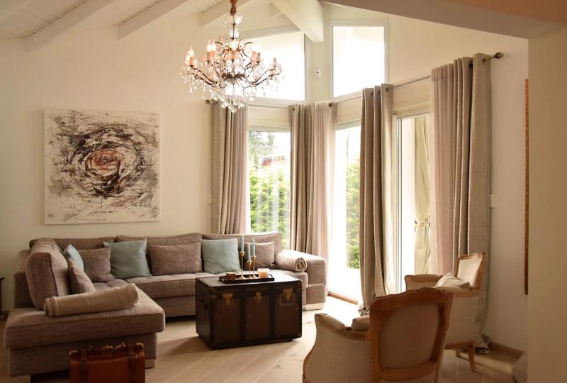 Maison - 298 m² - 7 pièces