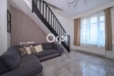 Maison - 97 m² - 5 pièces