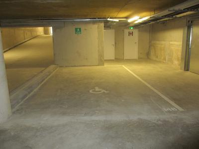Parking / Garage - 13 m²