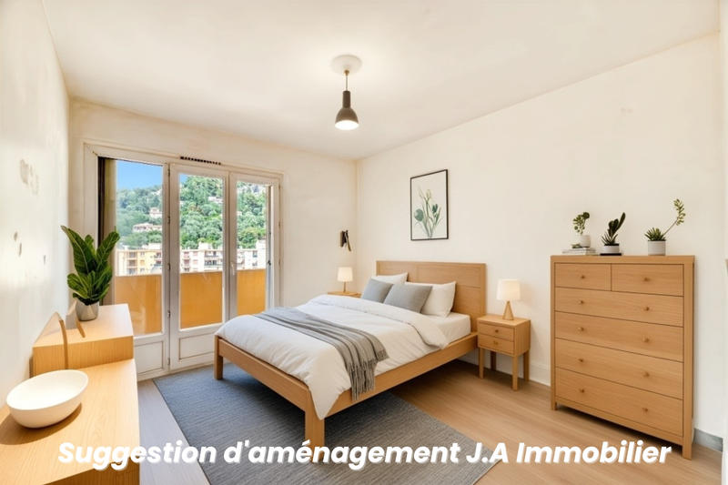 Appartement - 80 m² - 4 pièces