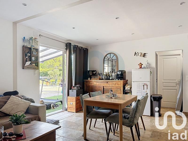 Maison - 250 m² - 10 pièces