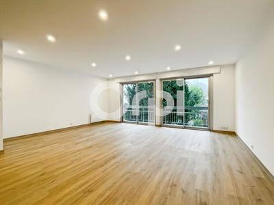 Appartement - 79 m² - 3 pièces