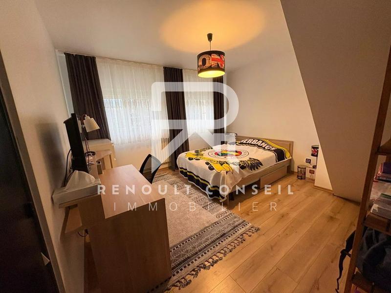 Maison - 221 m² - 9 pièces