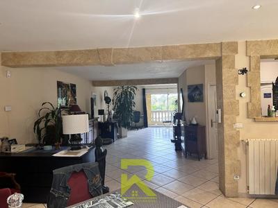 Appartement - 164 m² - 4 pièces