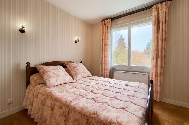 Maison - 98 m² - 5 pièces